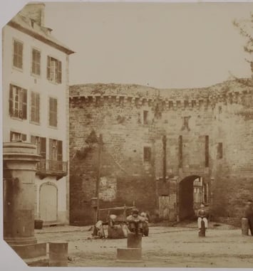 Visite guidée "Changer pour durer : l'histoire des remparts de Dinan"