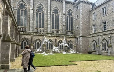 Expositions d'artistes dans le cloître Bon Sauveur