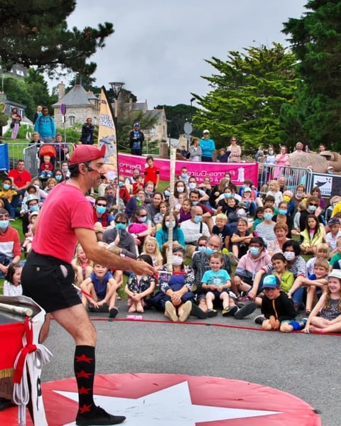 Festival Place aux Mômes : conte musical « Qui a coupé l’eau » de la compagnie « Qui a coupé l’eau » de la compagnie La boîte à talents